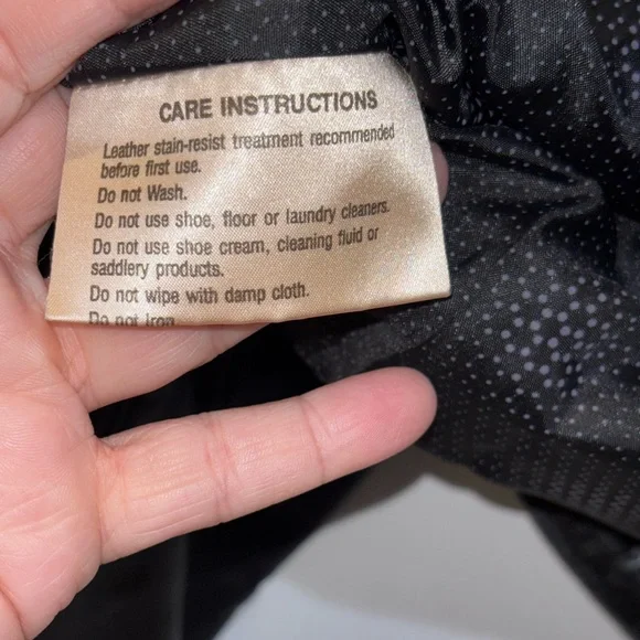 Caroline Moore black quilted leather jacket with gold-toned buttons SZ 10 - Picture 3 of 16